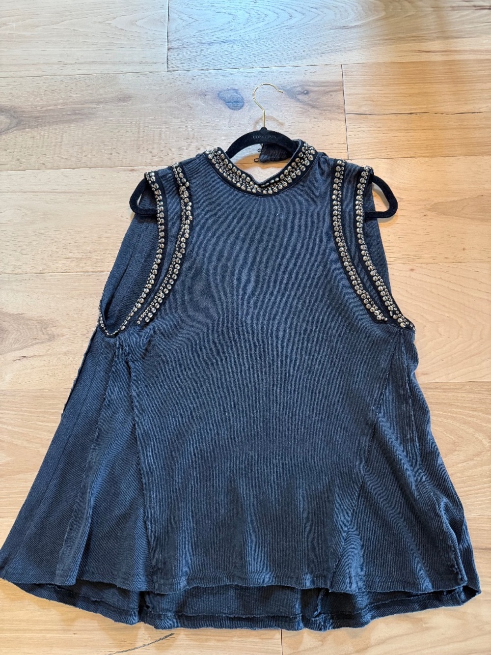 FREE PEOPLE sleeveless flowy top